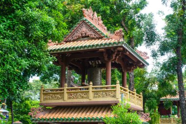 Giac Lam Pagoda dış görünüşü, Ho Chi Minh City Saigon 'daki en eski tapınaklardan biri, 1744' te inşa edildi, Ho Chi Minh City, Vietnam, 2025.  