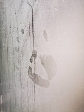 ıslak duş cam el baskı