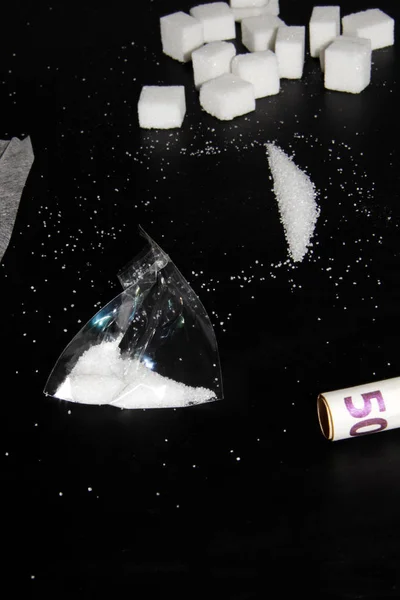 Azúcar blanca es como las drogas, escena recreando las drogas —  Fotos de Stock