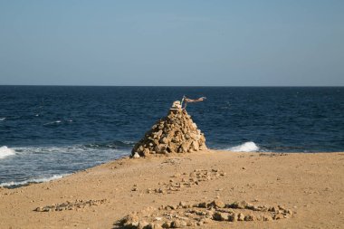 Kızıl Deniz tarafından taş Castle