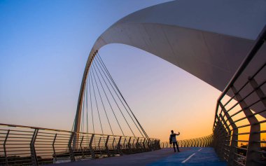 Dubai su kanalı-tolerans Köprüsü