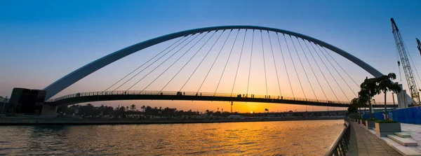 Water Kanaal Brug Nieuwe Attractie Van Midden Oosten Dubai Beroemde — Stockfoto