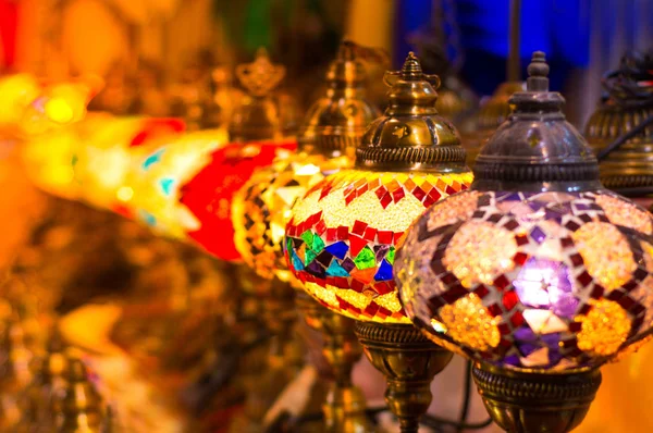 Traditionele licht lamp-shot van Dubai Spice Souk — Stockfoto