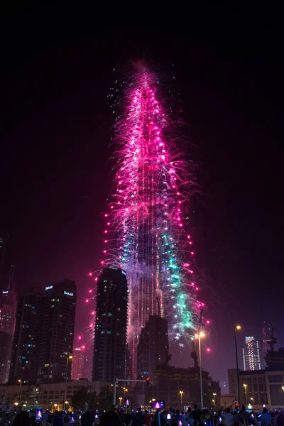 Burj Khalifa yeni yıl Fireworks Dubai