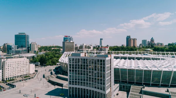 Olimpiyat Stadı. 5 Nisan 2018. Kiev. Ukrayna. Havadan görünümü Olimpiyat MGK. Şampiyonlar Ligi. Futbol Sahası.