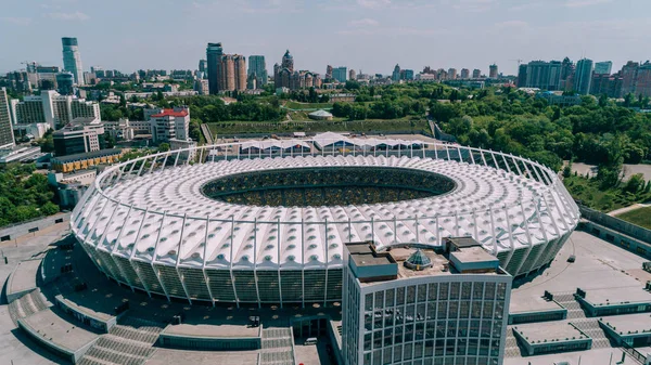 Olimpiyat Stadı. 5 Nisan 2018. Kiev. Ukrayna. Havadan görünümü Olimpiyat MGK. Şampiyonlar Ligi. Futbol Sahası.