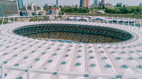 Olimpiyat Stadı. 5 Nisan 2018. Kiev. Ukrayna. Havadan görünümü Olimpiyat MGK. Şampiyonlar Ligi. Futbol Sahası.