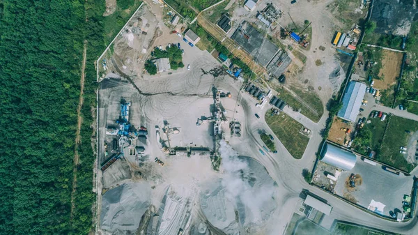 Havadan Görünümü Üretim Tesisi Duman Boru Hayran Kalacaksınız Fabrika Yolların — Stok fotoğraf