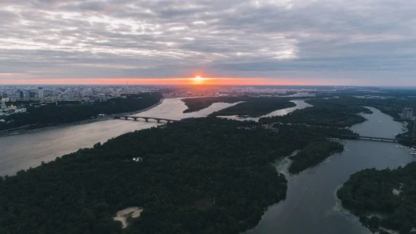 Захід Сонця Вид Острова Сірий Небо Річки Дніпро — стокове фото