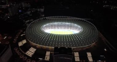 Olimpiyat Stadı. 9 Ekim 2017. Ukrayna. Kiev (Kiev). Olimpik milli güvenlik. akşam Stadyumu'nun havadan görünümü. Avrupa ve Dünya Şampiyonası.