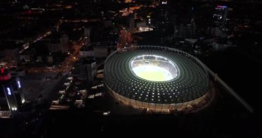 Olimpiyat Stadı. 9 Ekim 2017. Ukrayna. Kiev (Kiev). Olimpik milli güvenlik. akşam Stadyumu'nun havadan görünümü. Avrupa ve Dünya Şampiyonası.