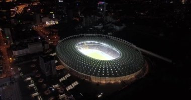 Olimpiyat Stadı. 9 Ekim 2017. Ukrayna. Kiev (Kiev). Olimpik milli güvenlik. akşam Stadyumu'nun havadan görünümü. Avrupa ve Dünya Şampiyonası.