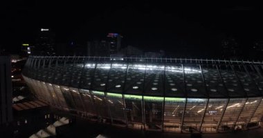Olimpiyat Stadı. 9 Ekim 2017. Ukrayna. Kiev (Kiev). Olimpik milli güvenlik. akşam Stadyumu'nun havadan görünümü. Avrupa ve Dünya Şampiyonası.