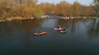 Nehrin Ros. 14 Nisan 2018. Deshki. Ukrayna. Kayaklar üzerinde seyahat. Gölü nün havadan görünümü. Doğa. Ağaçlar.