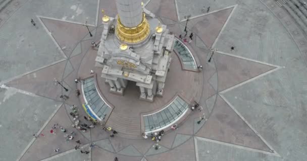 Ucrania Kiev Junio 2017 Plaza Independencia Colección Aérea Vídeo Monumento — Vídeo de stock