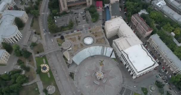 独立广场 2017年8月25日 乌克兰 乌克兰独立纪念碑鸟瞰图 Khreshchatyk — 图库视频影像
