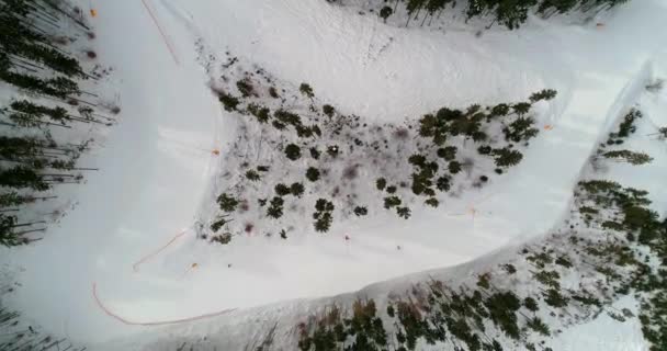 Skifahrer Kommen Vom Berg Herunter Ukraine — Stockvideo