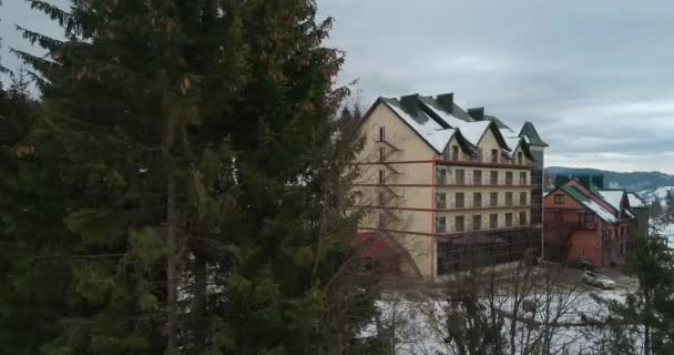 Hotel Podgorye März 2018 Bukovel Ukrainisch Luftaufnahme Eines Gebäudes Den — Stockvideo