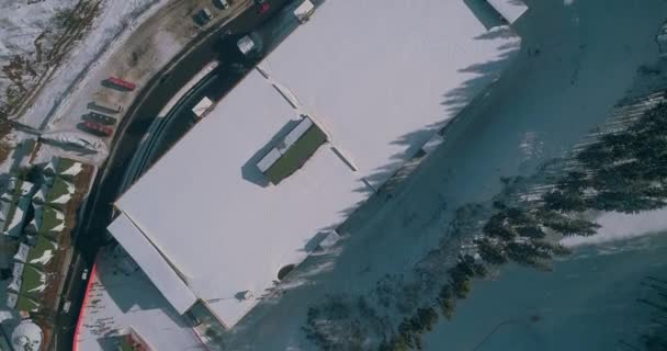 Vista Aérea Dos Telhados Edifícios Nas Montanhas Inverno Neve Cárpatos — Vídeo de Stock