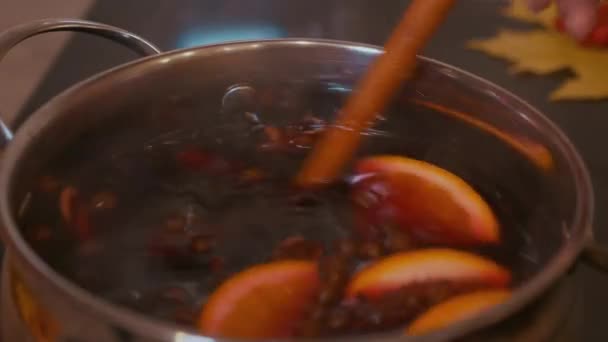 Cooking Mulled Wine Home Ingredients Mulled Wine Christmas Winter — Stock Video