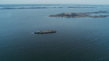 Havadan görünümü Dinyeper Nehri bir habersiz. Sonbahar.