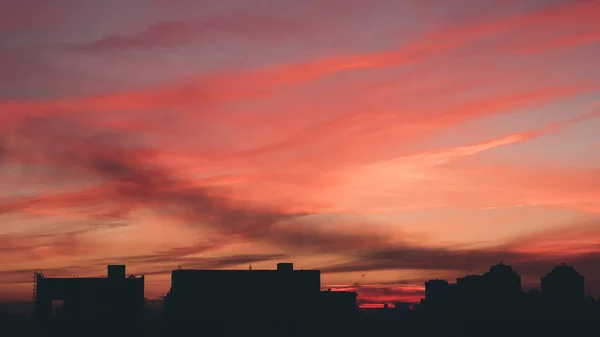 Rosa Himmel Solnedgång Siluetter Byggnader — Stockfoto