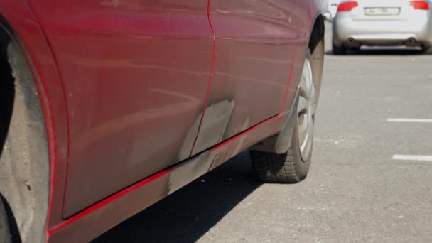 Coche Rojo Después Procesar Con Remedio Óxido Lugar Sin Problemas — Vídeo de stock