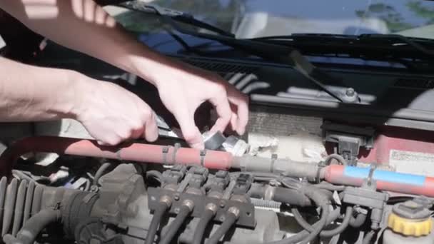 Close Hands Man Who Independently Replaces Lpg Filter His Car — Stock Video