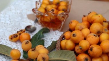 Yenidünya meyve ve Jam Eriobotrya japonica, yenidünya, Çin Erik, Japon eriği, Japon muşmulası, Pipa, Nispero ve Malta eriği