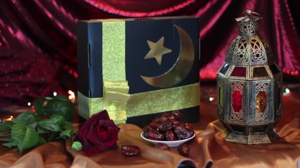 麦加朝圣的礼物 开斋节 Eidi Eidia 是一个礼物 通常是由年长的亲戚和家人朋友作为庆祝两个穆斯林节日的一部分 — 图库视频影像