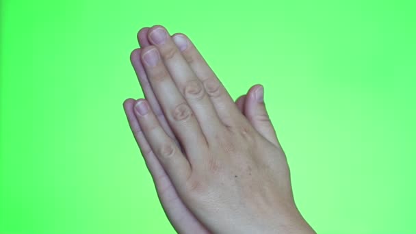 Γυναικεία Χέρια Προσεύχεται Γκρο Πλαν Chroma Κλειδί Παρασκηνίου Πράσινη Οθόνη — Αρχείο Βίντεο