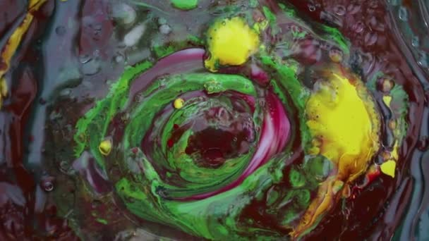 旋转催眠隧道 真正的彩色迷幻镜头 色彩鲜艳的颜料混合运动 抽象背景 — 图库视频影像
