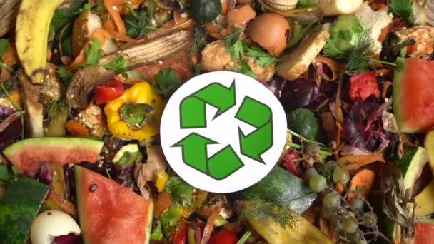 폐기물 재활용 퇴비화는 매립에 대안입니다 음식물 쓰레기와 유기물은 퇴비를 생분해하고 — 비디오