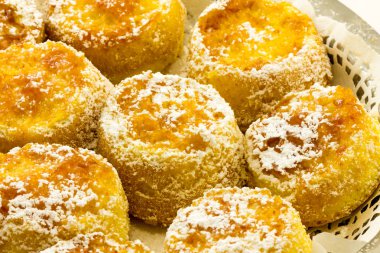 Reçelli tatlı çörek