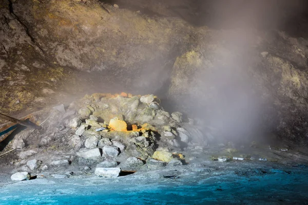 イタリアのナポリの硫気孔の噴気孔 — ストック写真