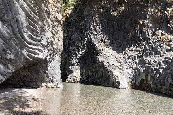 Cuevas Alcántara Sicilia Italia — Foto de Stock