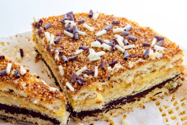 Fındık kremalı pasta