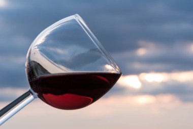 Gün batımında tost.