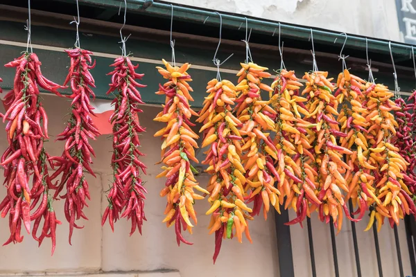İtalya 'nın Sorrento Napoli Biberleri