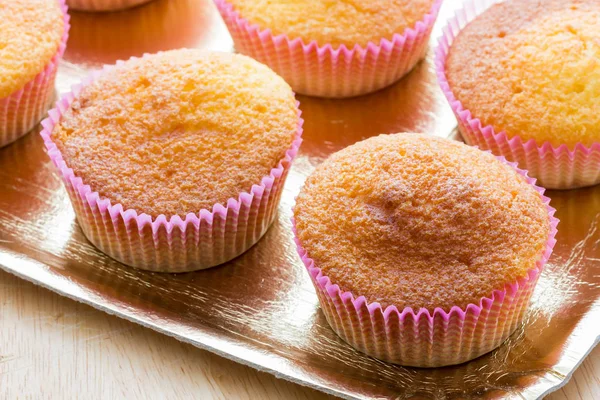 Şekerli tatlı çörekler.