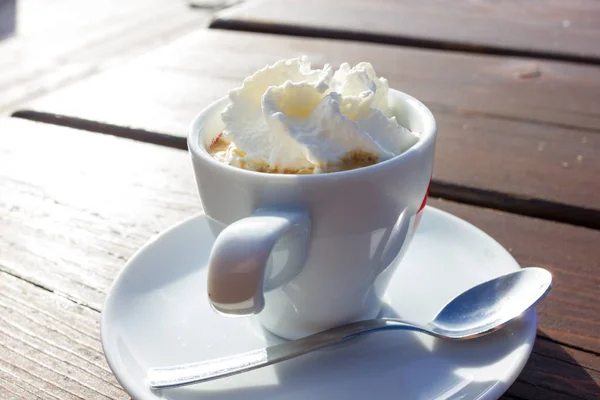 Välsmakande Kaffe Med Grädde — Stockfoto