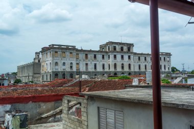 Küba bina sokaklarında