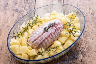 Kızarmış patates ile pişirmek