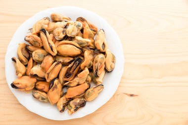 Kapüşonsuz lezzetli midyeler