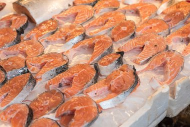 Napoli markette taze balık