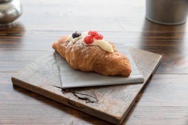 Kahvaltı için lezzetli pasta