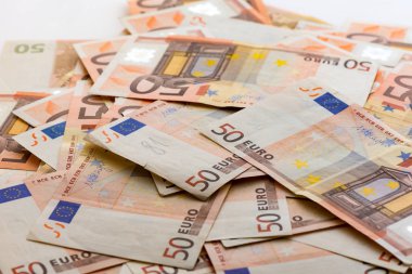 50 Euro banknot yığını