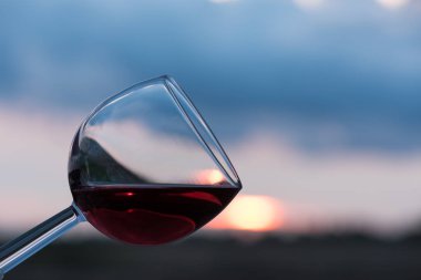 Gün batımında tost.