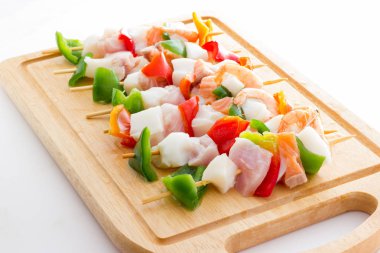 Balık ve sebze kebap