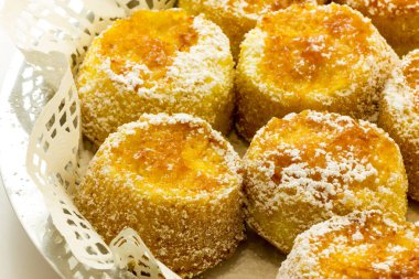 Reçelli tatlı çörek